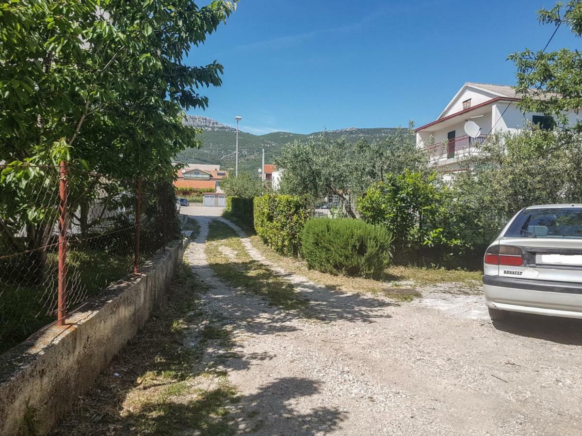 Apartment Drago Kastela Bagian luar foto