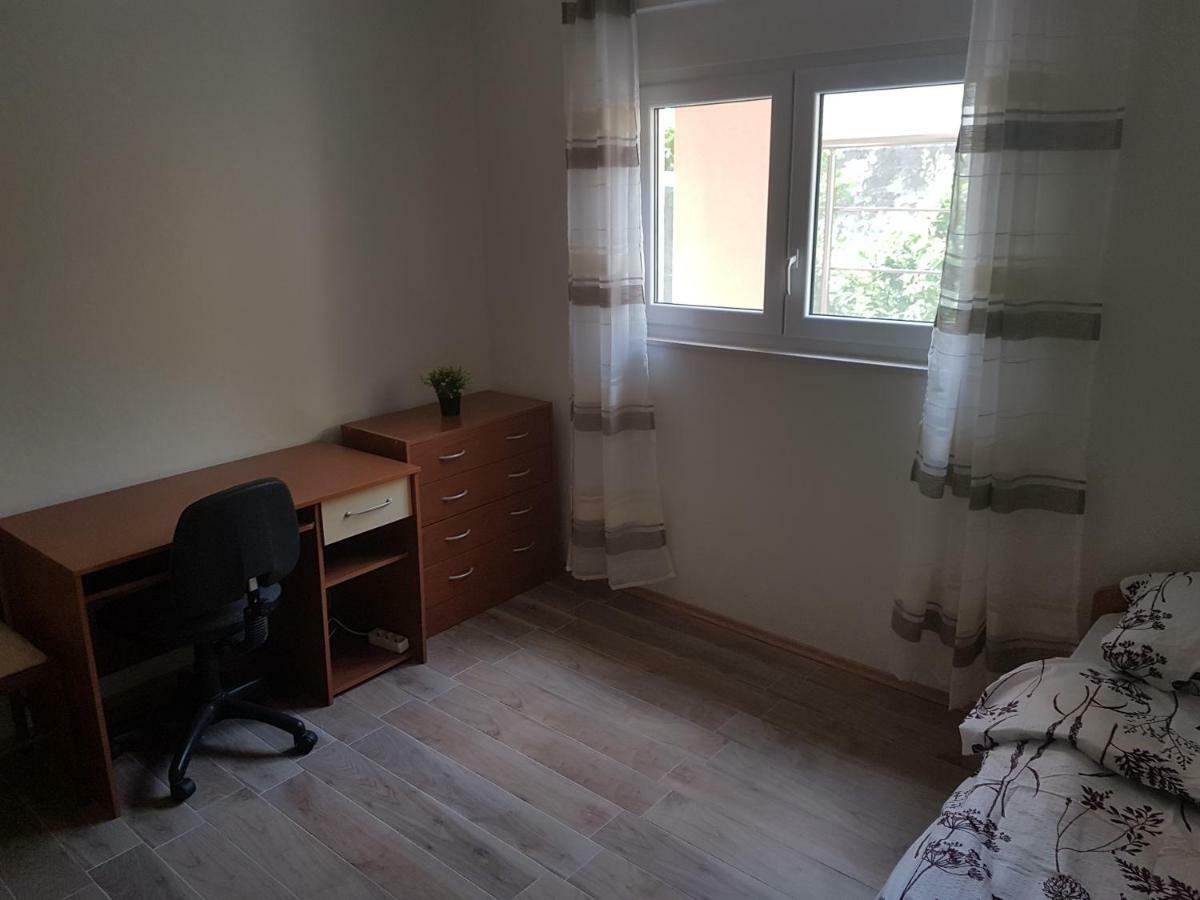 Apartment Drago Kastela Bagian luar foto