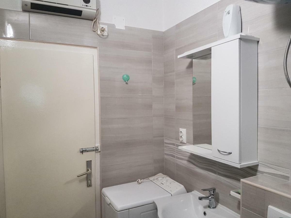 Apartment Drago Kastela Bagian luar foto